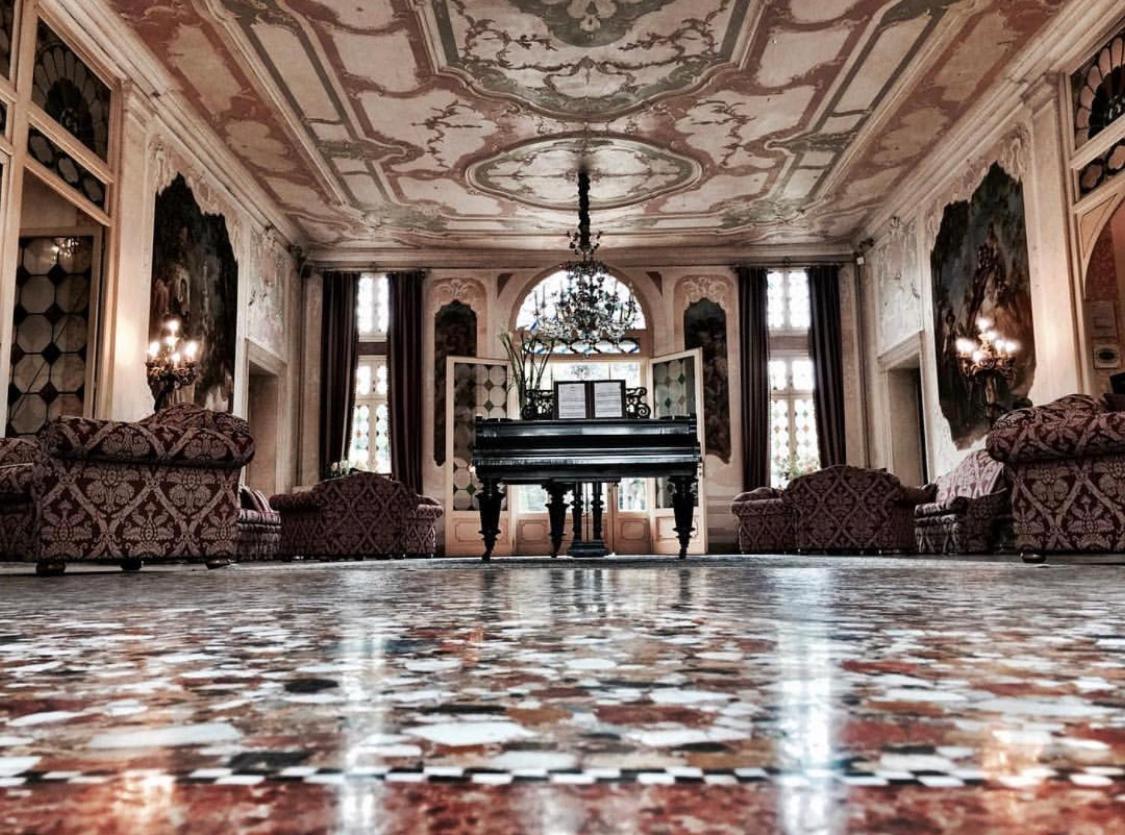 Hotel Villa Condulmer Мольяно-Венето Экстерьер фото The lobby of the hotel